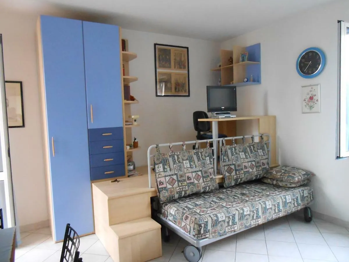 Monolocale A Peschiera Del Garda Vista Lago Apartment